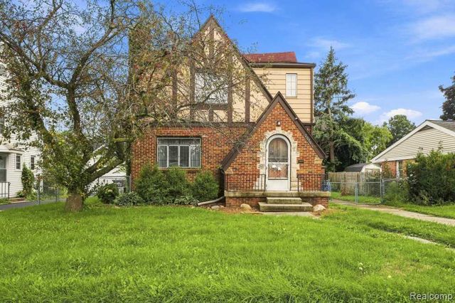 2030 Pierce Street, Flint, MI 48503