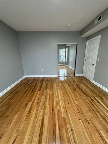 95 Toploff Street 3, Boston, MA 02122