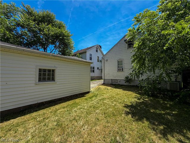 548 Cambridge Avenue, Youngstown, OH 44502