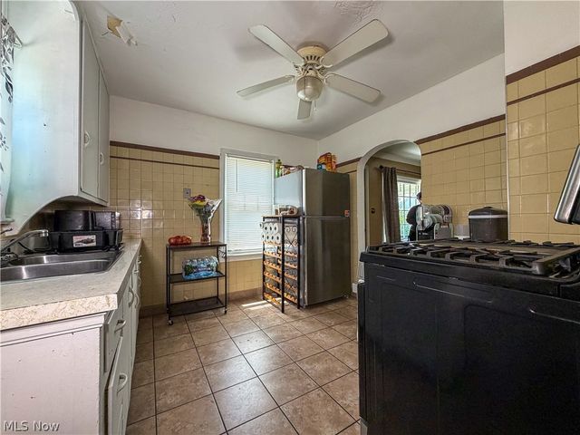548 Cambridge Avenue, Youngstown, OH 44502