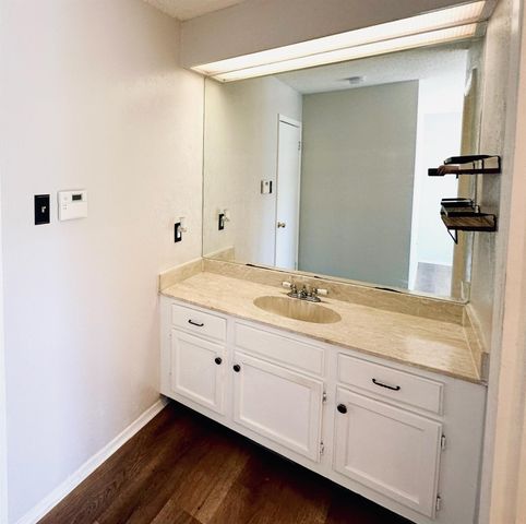 7265 S Coronado CIR 131, Austin, TX 78752