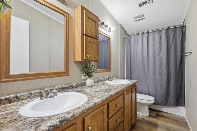 904 Casa Vista Drive, Rio Vista, TX 76093