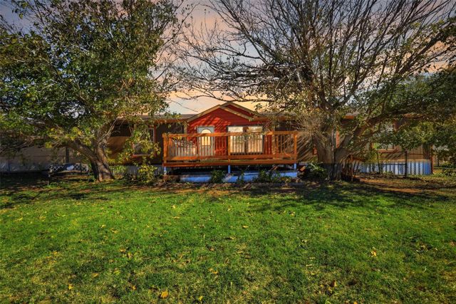 904 Casa Vista Drive, Rio Vista, TX 76093