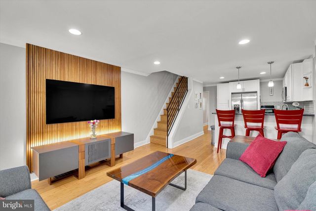 2508 E SERGEANT ST, Philadelphia, PA 19125