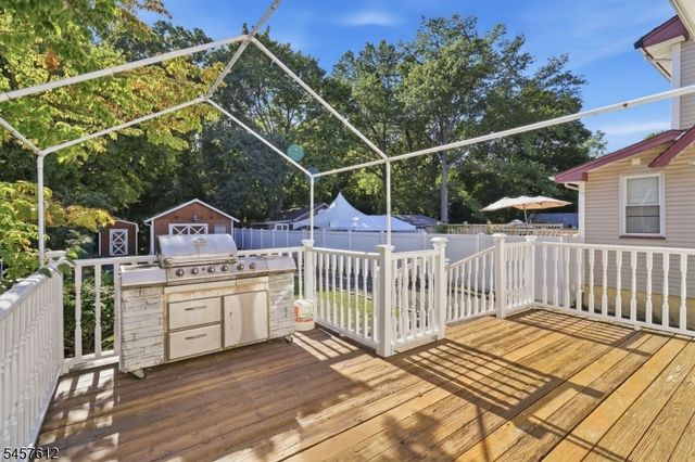 28 Perry St, Belleville Twp., NJ 07109