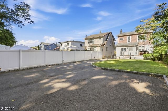 28 Perry St, Belleville Twp., NJ 07109