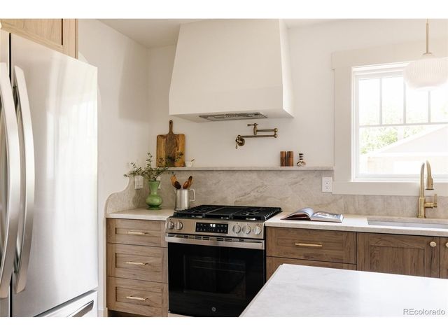 1992 S Lincoln St, Denver, CO 80210