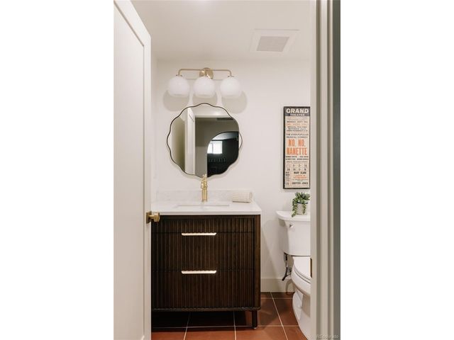1992 S Lincoln St, Denver, CO 80210