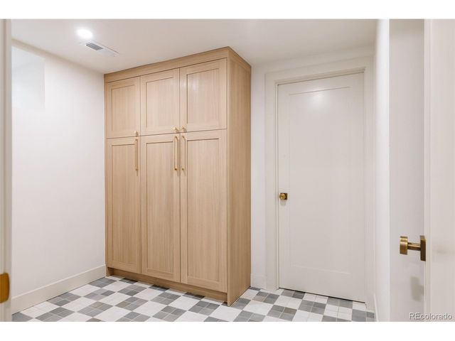 1992 S Lincoln St, Denver, CO 80210