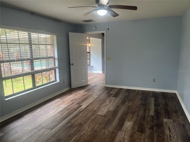 1101 OAKRIDGE MANOR DRIVE, Brandon, FL 33511
