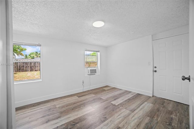 1631 NW 12th Ct, Fort Lauderdale, FL 33311