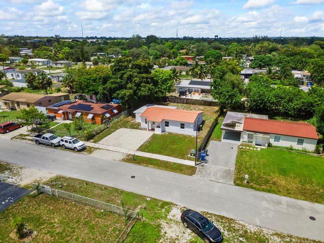 1631 NW 12th Ct, Fort Lauderdale, FL 33311