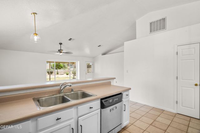 7125 Luz De Espejo Drive, El Paso, TX 79912