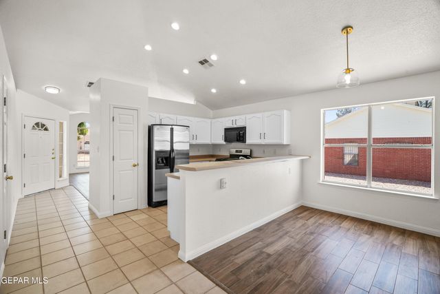 7125 Luz De Espejo Drive, El Paso, TX 79912