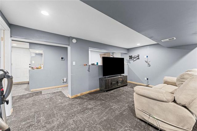 4508 NE 49th Terrace, Kansas City, MO 64119