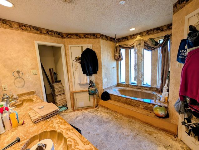 4406 Grey Dawn Drive, Arlington, TX 76017