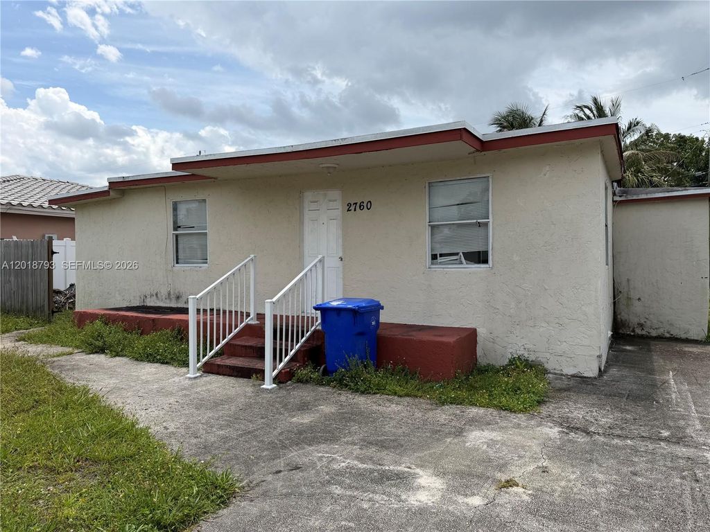 Image 1 of property listing at 2760 NW 11th Ct, Fort Lauderdale, FL 33311