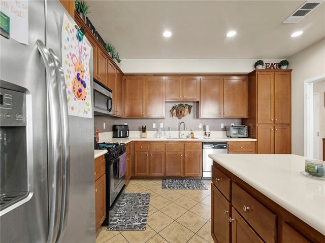 28040 Catherine, Canyon Country, CA 91351