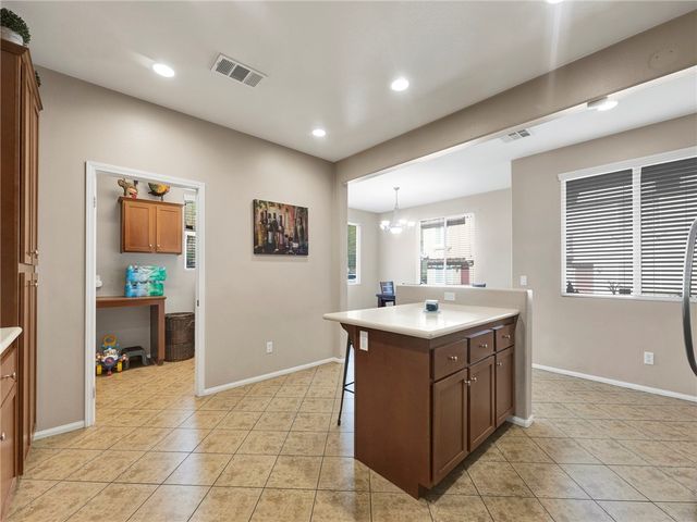 28040 Catherine, Canyon Country, CA 91351