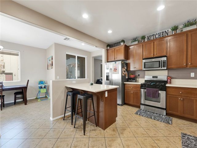 28040 Catherine, Canyon Country, CA 91351