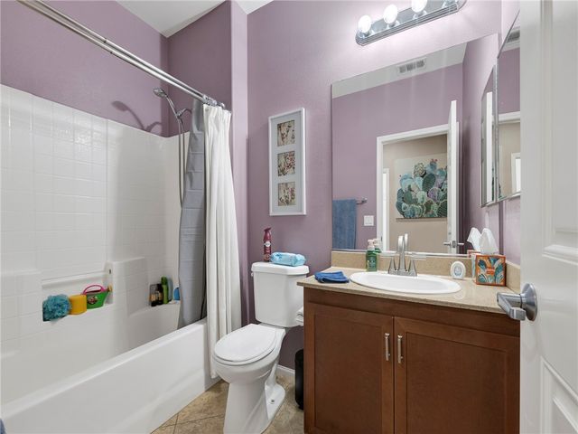 28040 Catherine, Canyon Country, CA 91351