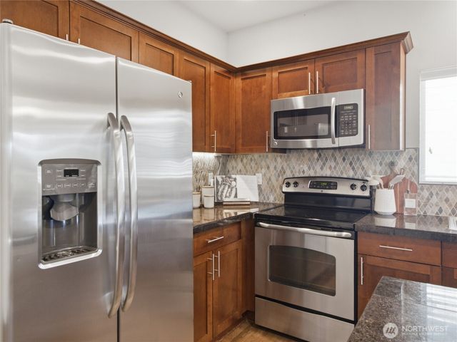 6302 Annette Court SE, Auburn, WA 98092