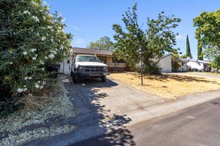 2104 Bowling Green Dr, Sacramento, CA 95825