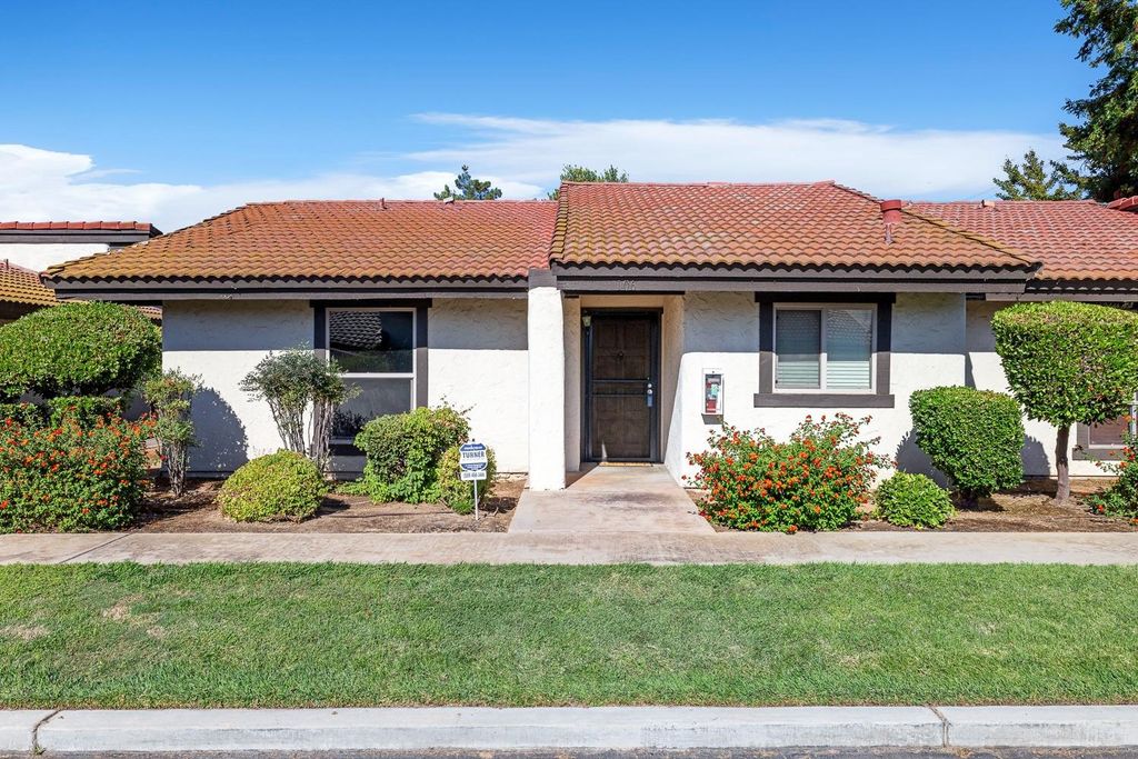 355 W Sierra Avenue # 106, Fresno, CA 93704