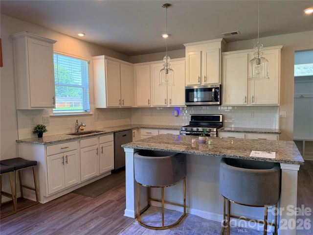 5002 Kinsbridge Drive, Mint Hill, NC 28227