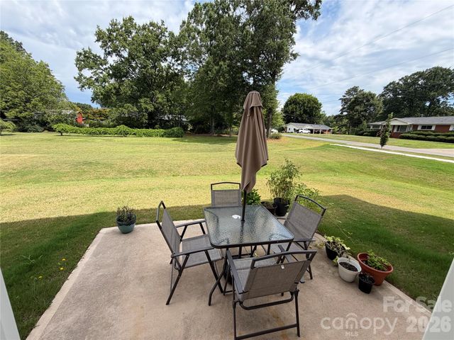 5002 Kinsbridge Drive, Mint Hill, NC 28227