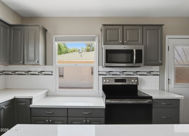 3022 N 17TH Avenue, Phoenix, AZ 85015