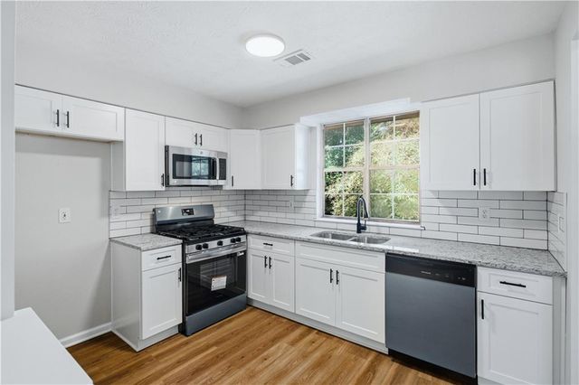 3910 Dalhouise Lane, Decatur, GA 30034
