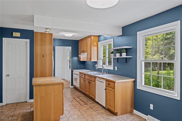 928 Andrews Road, Medina, OH 44256