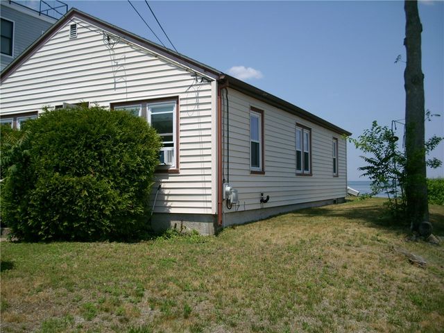 300 Shawomet Avenue, Warwick, RI 02889