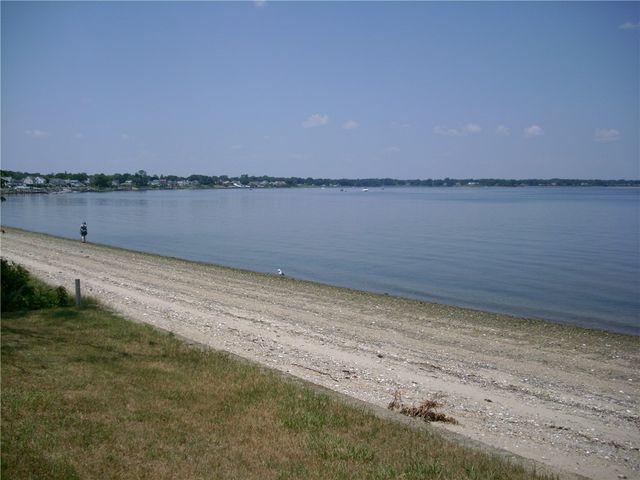 300 Shawomet Avenue, Warwick, RI 02889