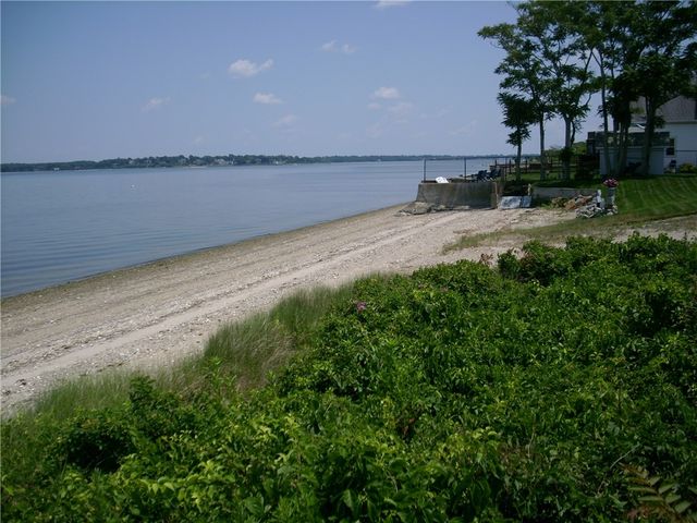 300 Shawomet Avenue, Warwick, RI 02889