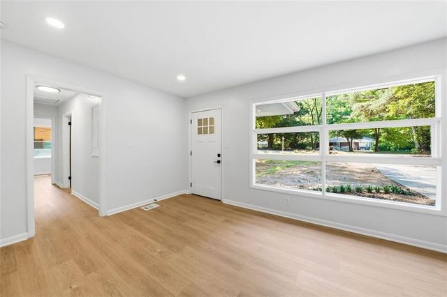 275 Dink Lane SE, Marietta, GA 30060