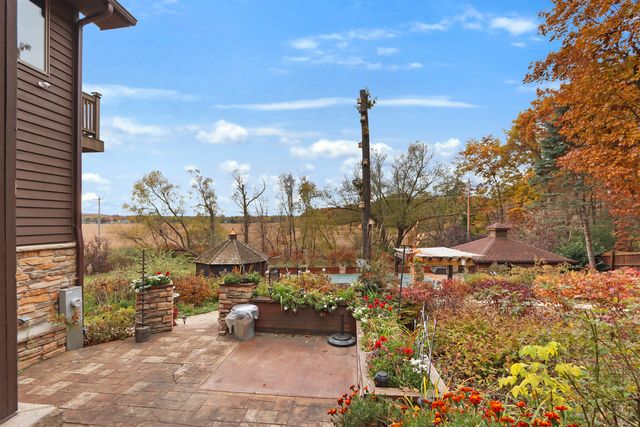 24412 78th Street, Salem, WI 53168