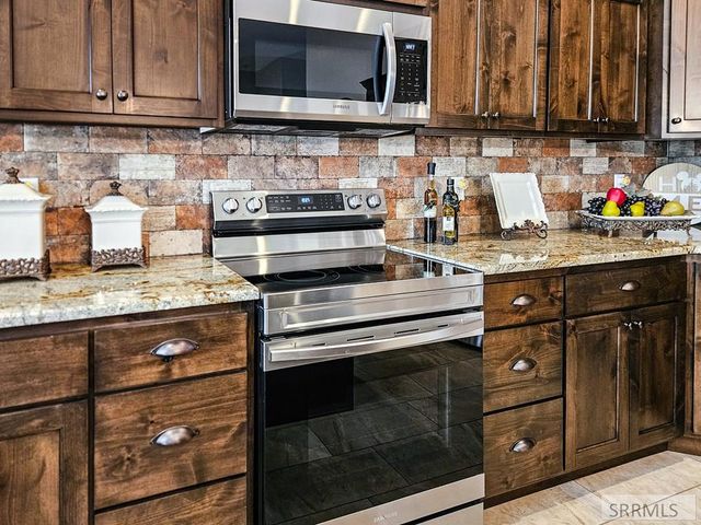 4922 Casa Grande Drive, Ammon, ID 83401