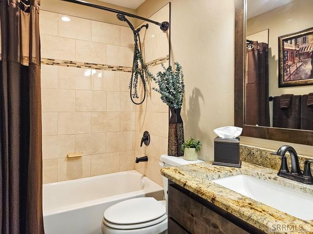 4922 Casa Grande Drive, Ammon, ID 83401