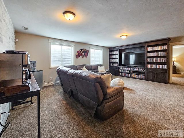 4922 Casa Grande Drive, Ammon, ID 83401