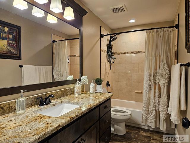 4922 Casa Grande Drive, Ammon, ID 83401