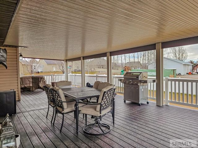 4922 Casa Grande Drive, Ammon, ID 83401