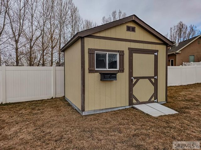 4922 Casa Grande Drive, Ammon, ID 83401