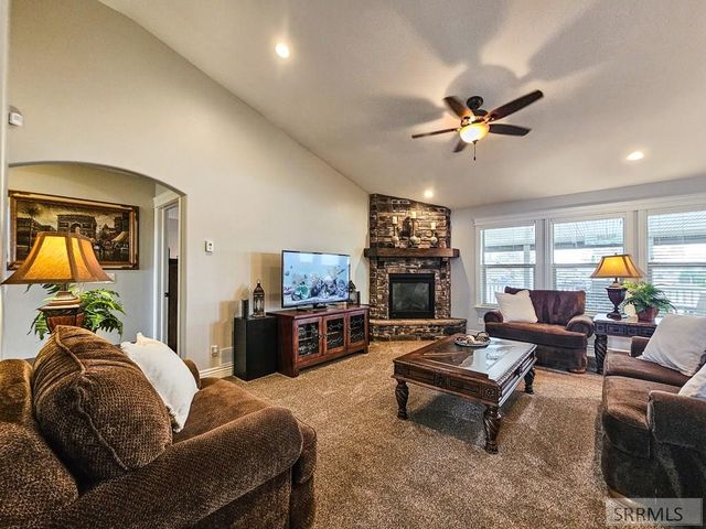 4922 Casa Grande Drive, Ammon, ID 83401