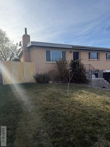 1229 El Rancho Blvd, Pocatello, ID 83201