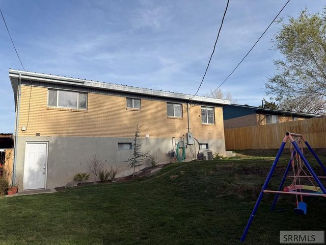 1229 El Rancho Blvd, Pocatello, ID 83201