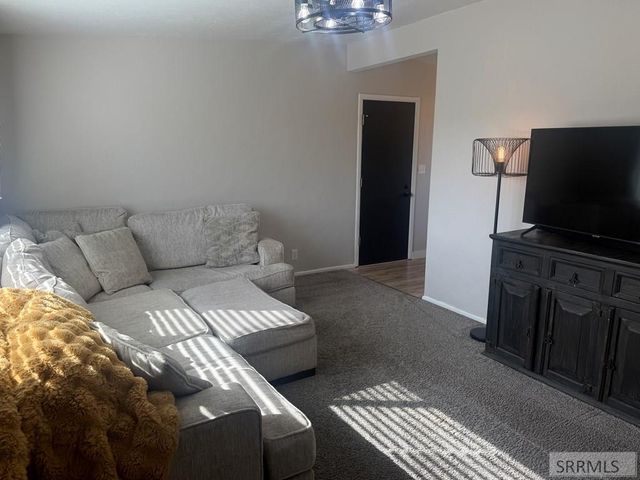 1229 El Rancho Blvd, Pocatello, ID 83201