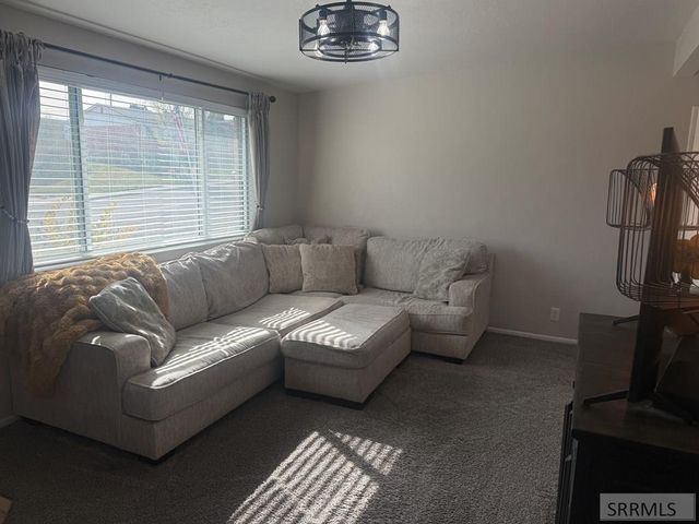 1229 El Rancho Blvd, Pocatello, ID 83201