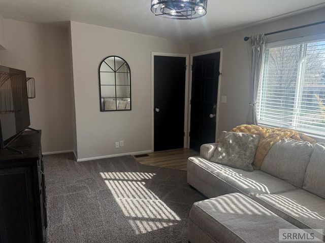 1229 El Rancho Blvd, Pocatello, ID 83201